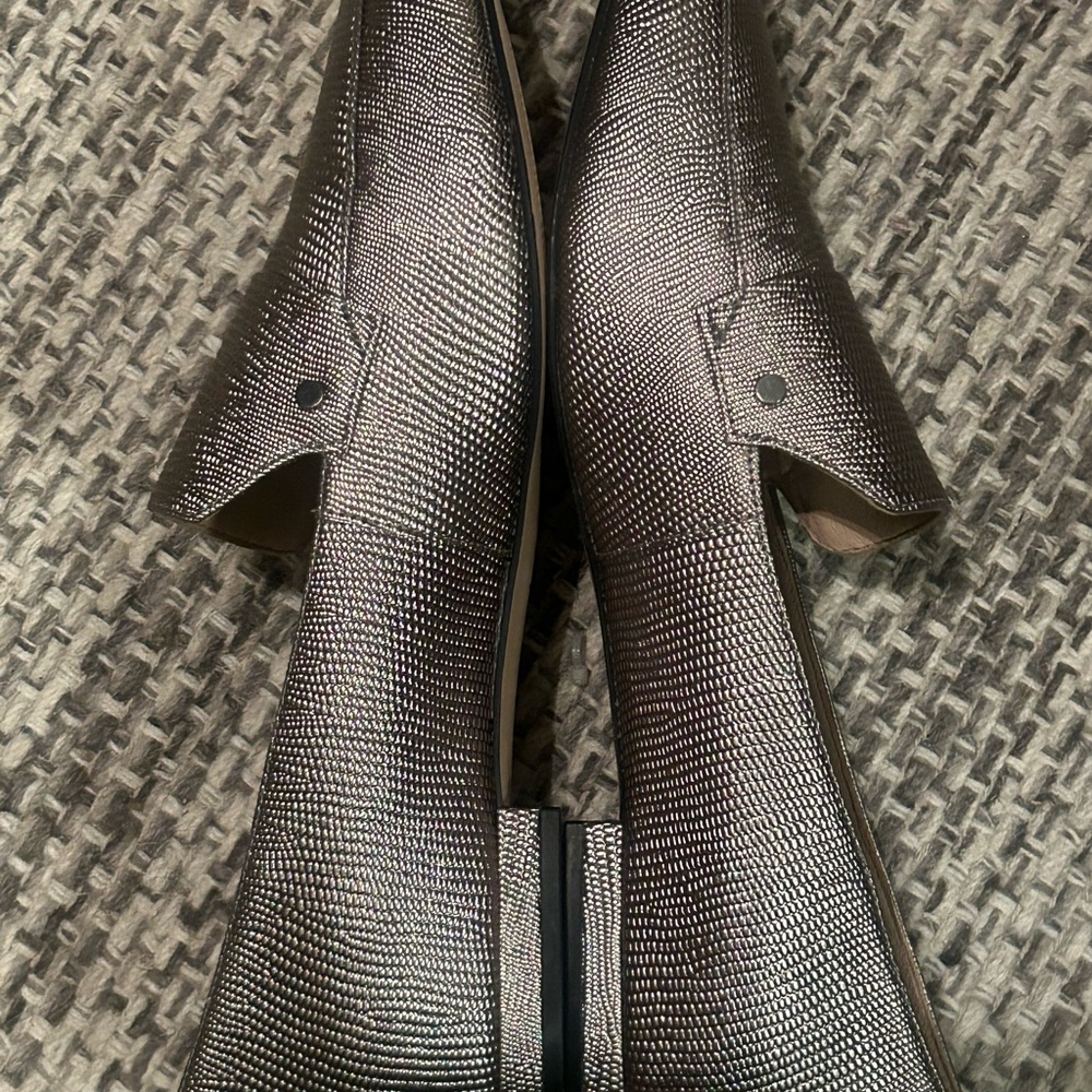 27 EDIT Textured Brown Loafers - Picture 2 of 4